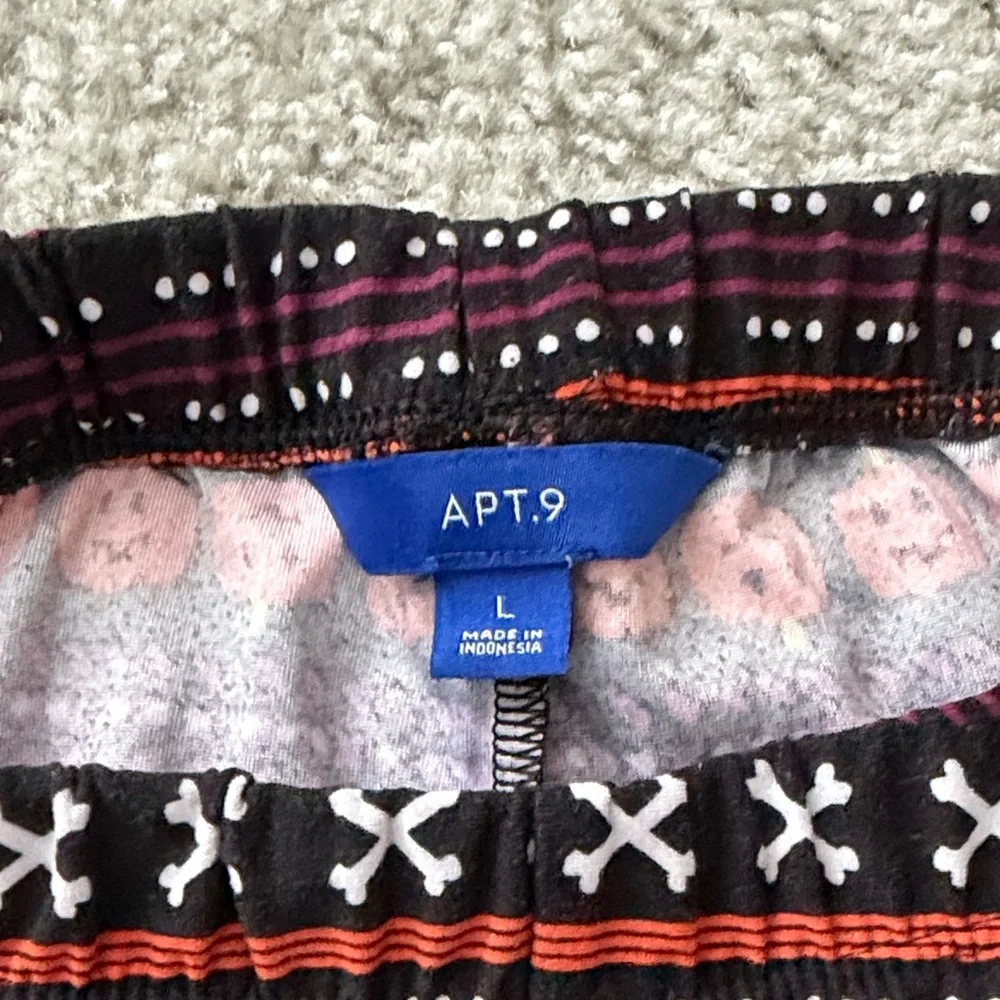 Apt. 9 Adult Leggings in Black and Orange - Picture 2 of 2